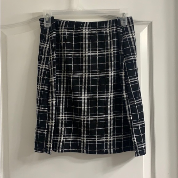 I have a lot of new clothes and I don't have space - Picture 2 of 3